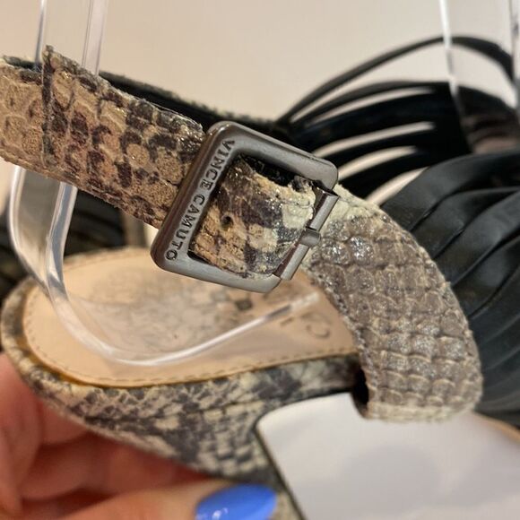 Vince Camuto black leather faux snake skin heels size 8 M - Picture 7 of 10